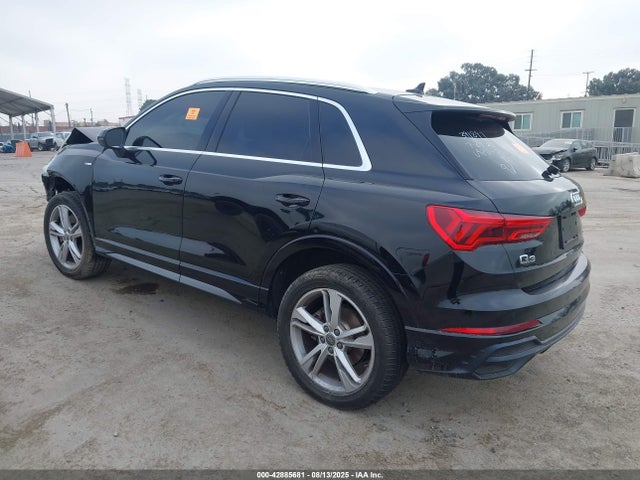 2020 AUDI Q3 WA1DECF38L1117016 Photo 2