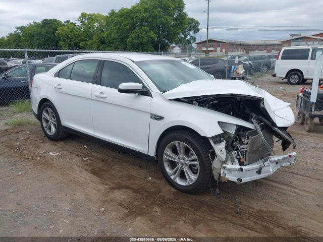 1FAHP2E81GG118512 Ford 2016