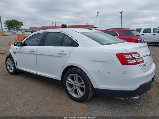 1FAHP2E81GG118512 Ford 2016