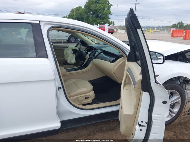 1FAHP2E81GG118512 Ford 2016