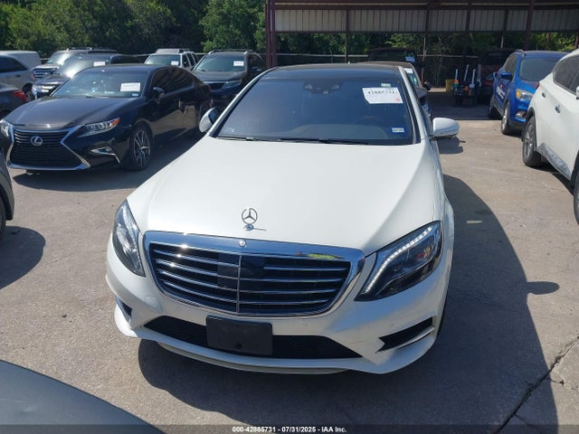 Mercedes-Benz 2015 2015 WDDUG8CB8FA132585 Image 12