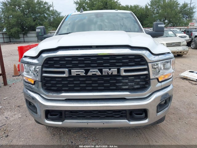 RAM 2024 2024 3C6UR5DL8RG343552 Image 13