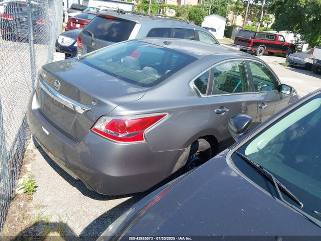 1N4AL3AP6FN386384 Nissan 2015