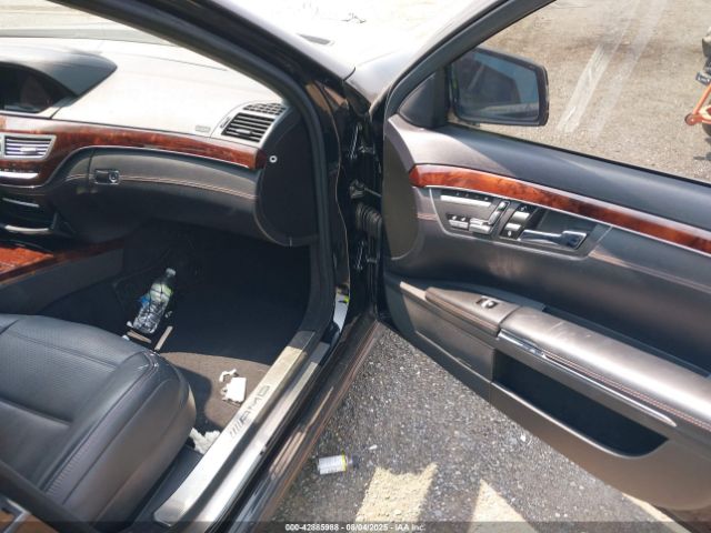 2011 MERCEDES-BENZ S 63 AMG WDDNG7EB4BA386400 Photo 4