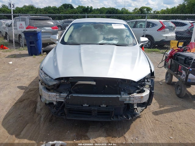 Ford 2.0l 4v atk hev 2018 3FA6P0LU8JR208297 Image 12