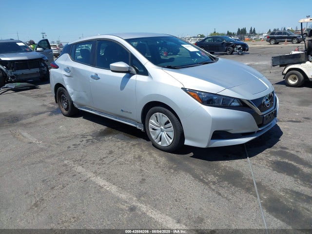 2019 1N4AZ1CP9KC301608 main image