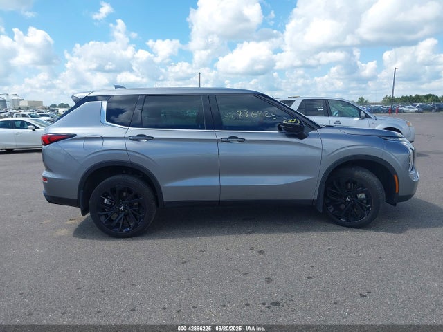 JA4J3UA88NZ078515 Mitsubishi Outlander