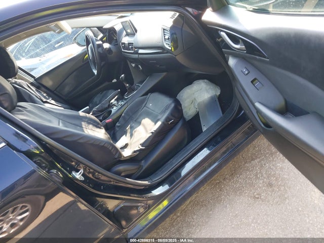 3MZBM1M71GM255755 Mazda pe