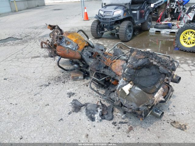 2005 HARLEY-DAVIDSON FLHTCUI 1HD1FCW155Y676617 Photo 2