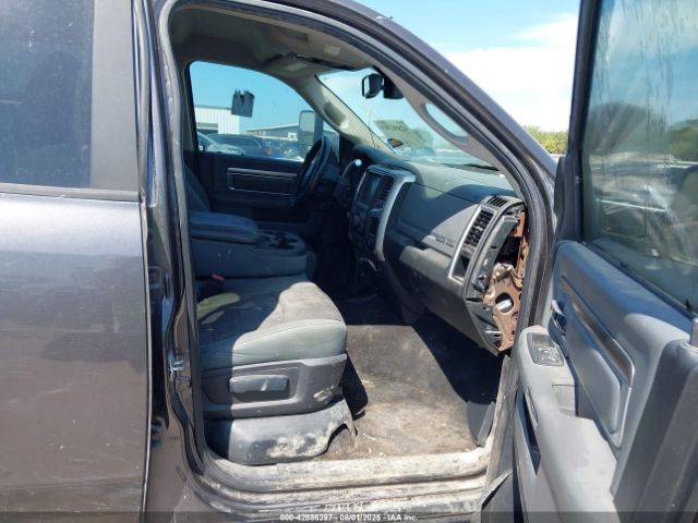 2016 RAM 2500 3C6UR5DL0GG126123 Photo 4