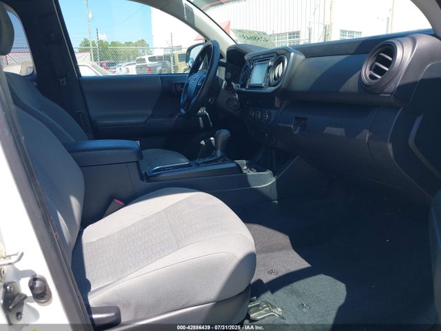 5TFRX5GN0KX141257 Toyota 2tr-fe