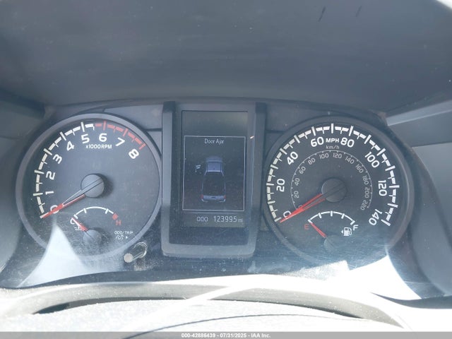 5TFRX5GN0KX141257 Toyota 2tr-fe