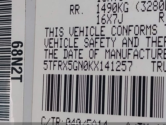 5TFRX5GN0KX141257 Toyota 2tr-fe
