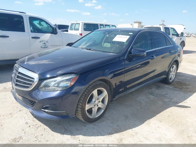 Mercedes-Benz E-Class 2014 WDDHF5KB5EB011199 Image 2