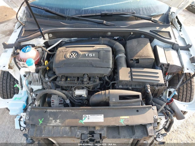 Volkswagen 1.8 tsi 2017 1VWBT7A30HC011010 Image 10