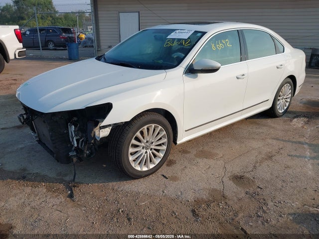 Volkswagen 1.8 tsi 2017 1VWBT7A30HC011010 Image 2