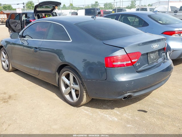 2010 AUDI A5 WAUVKAFR3AA081323 Photo 2