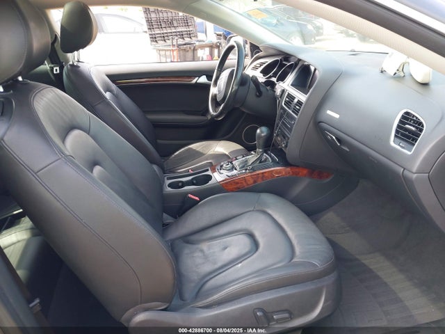 2010 AUDI A5 WAUVKAFR3AA081323 Photo 4