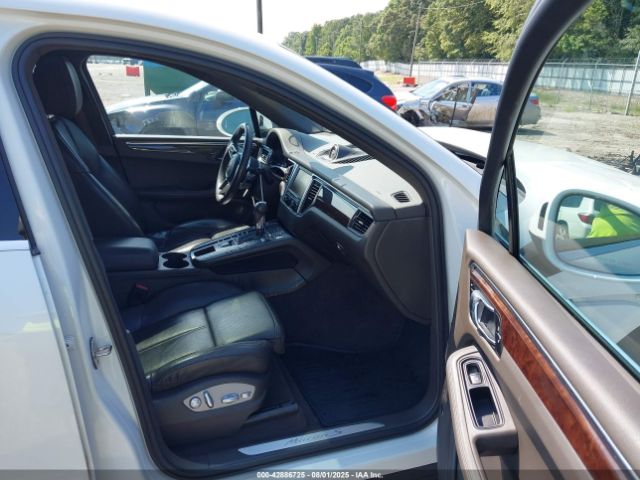 2015 PORSCHE MACAN WP1AB2A5XFLB42172 Photo 4