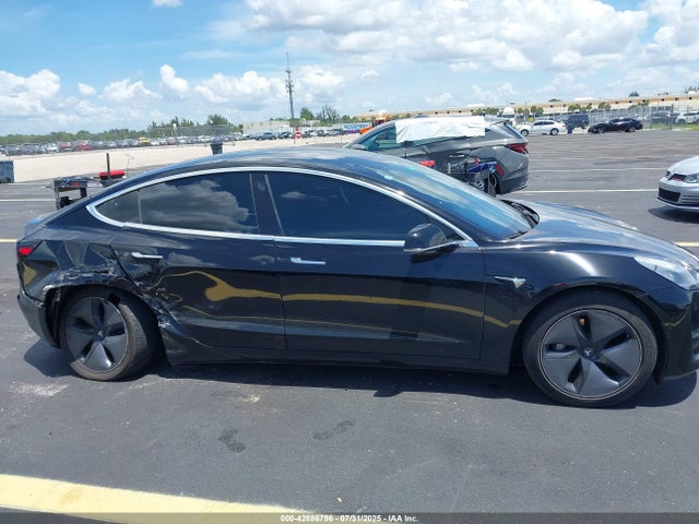 Tesla MODEL 3 2018 5YJ3E1EA7JF171692 Image 13
