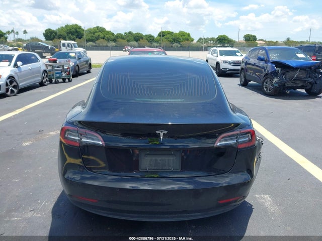 Tesla MODEL 3 2018 5YJ3E1EA7JF171692 Image 16