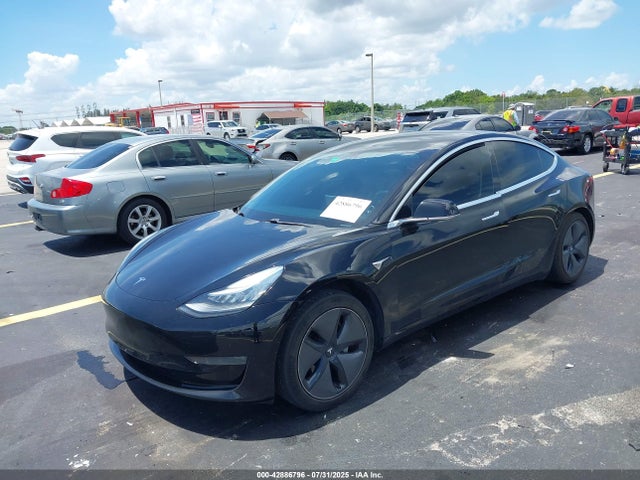 2018 TESLA MODEL 3 5YJ3E1EA7JF171692 Photo 1