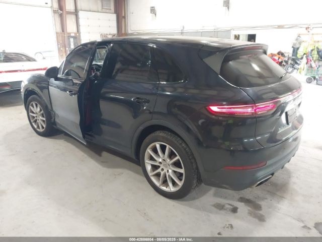 2021 PORSCHE CAYENNE WP1AA2AY4MDA08195 Photo 2