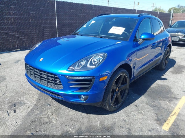 Porsche Macan 2017 WP1AA2A58HLB07314 Image 2