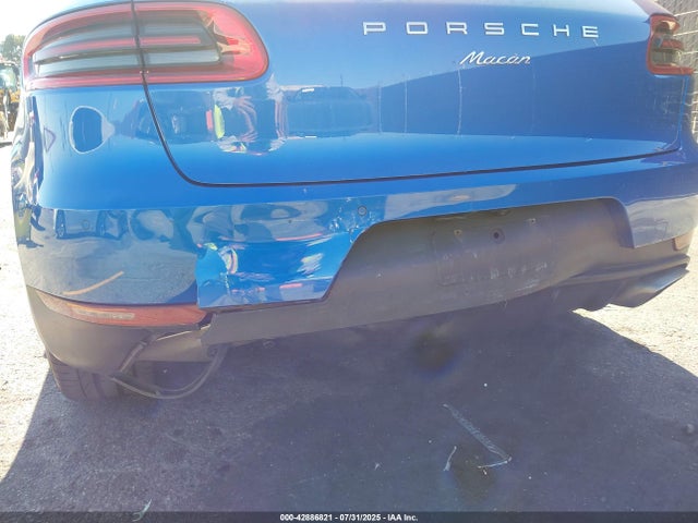 Porsche Macan 2017 WP1AA2A58HLB07314 Image 6