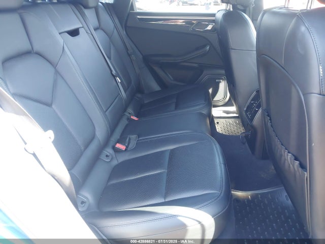 Porsche Macan 2017 WP1AA2A58HLB07314 Image 8
