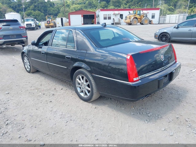 2010 CADILLAC DTS 1G6KR5EY1AU132790 Photo 2