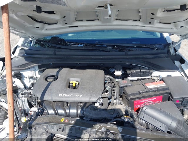 Hyundai 2017 2017 5NPD74LF6HH188316 Image 10