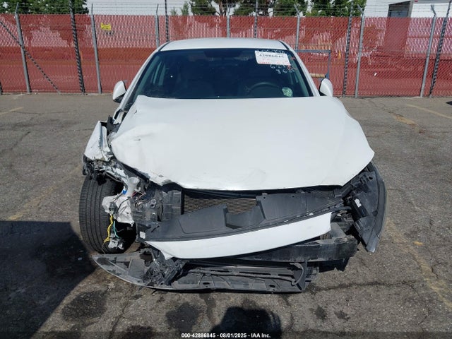 Hyundai 2017 2017 5NPD74LF6HH188316 Image 13