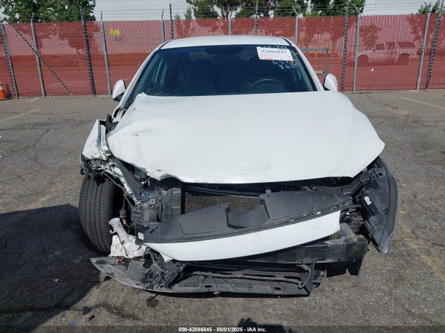 Hyundai 2017 2017 5NPD74LF6HH188316 Image 6