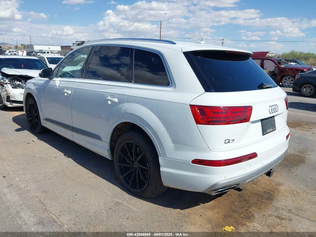2017 AUDI Q7 WA1LAAF70HD049461 Photo 2