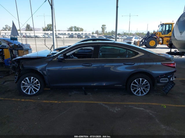 58ACA1C19NU022801 Lexus a25a-fxs, 3nm