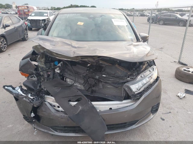 Honda j35y7 2022 5FNRL6H75NB034852 Image 10