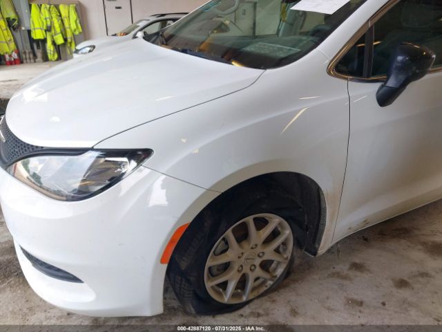 2024 CHRYSLER VOYAGER 2C4RC1CG6RR106842 Photo 5