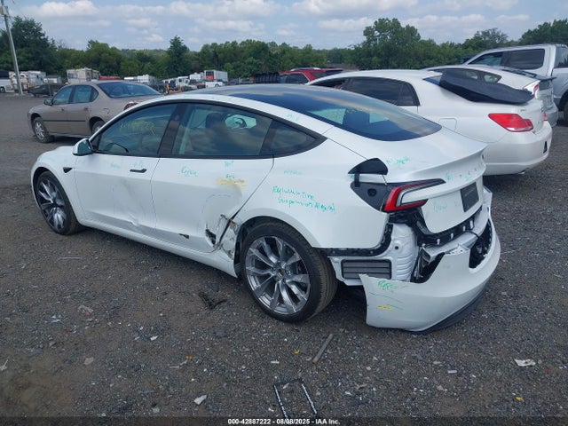 2024 TESLA MODEL 3 5YJ3E1EA0RF752480 Photo 2