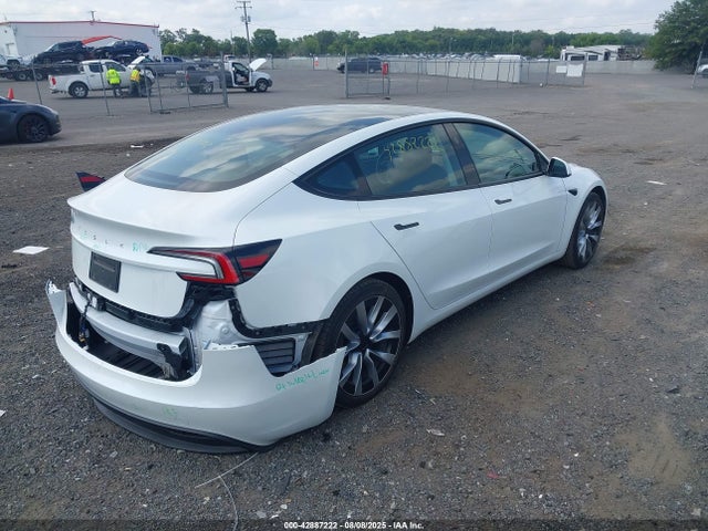 2024 TESLA MODEL 3 5YJ3E1EA0RF752480 Photo 3