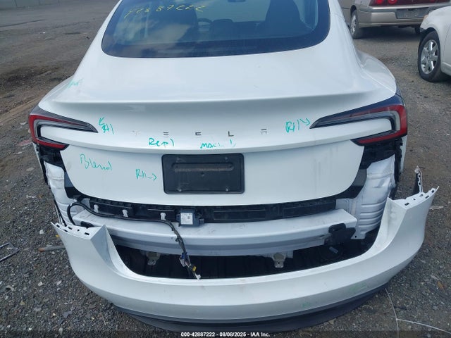 2024 TESLA MODEL 3 5YJ3E1EA0RF752480 Photo 5