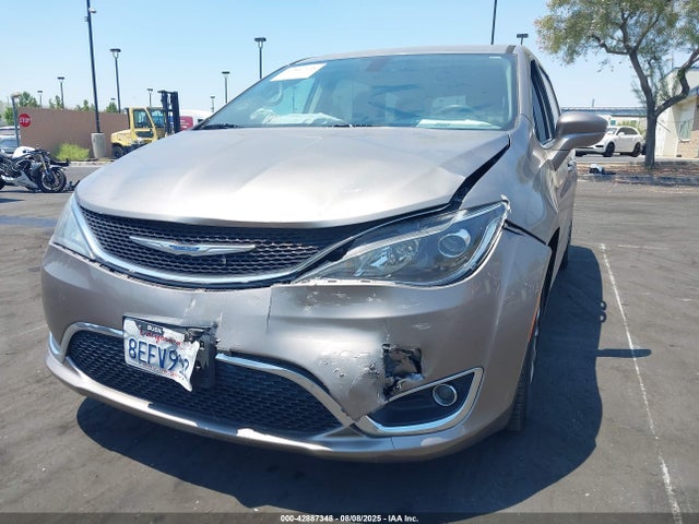 2C4RC1FG7JR278698 Chrysler Pacifica
