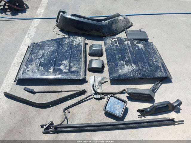 1C4JJXSJ5MW729386 Jeep 2021