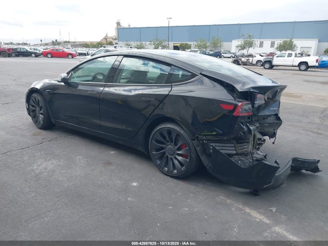 2023 TESLA MODEL 3 5YJ3E1EC3PF692578 Photo 2