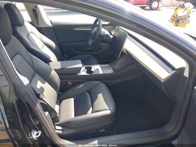 2023 TESLA MODEL 3 5YJ3E1EC3PF692578 Photo 4