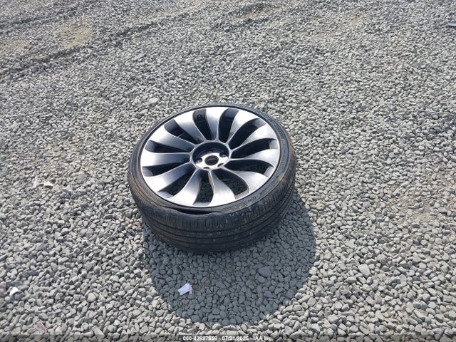7SAYGDEF8RF162737 Tesla Model Y
