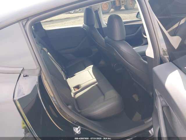 2024 TESLA MODEL Y 7SAYGDEF8RF162737 Photo 7