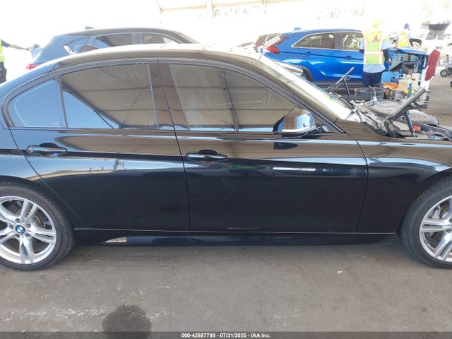WBA8B9G55JNU96756 BMW 330I