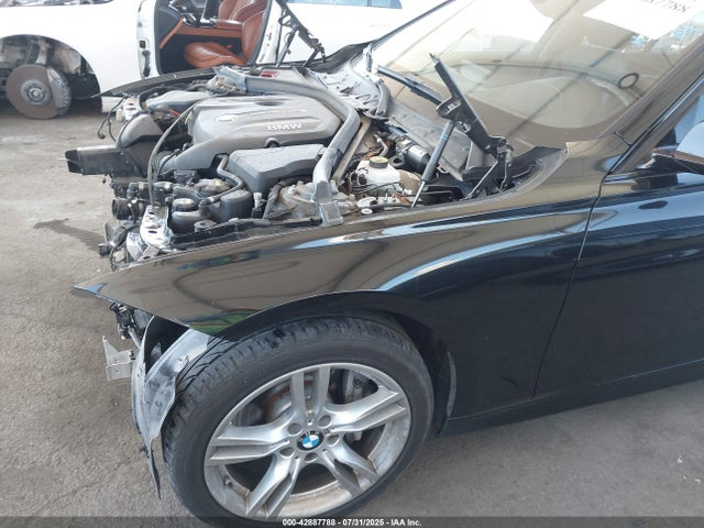 WBA8B9G55JNU96756 BMW 330I
