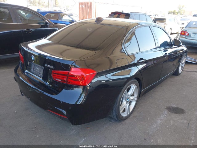 WBA8B9G55JNU96756 BMW 330I